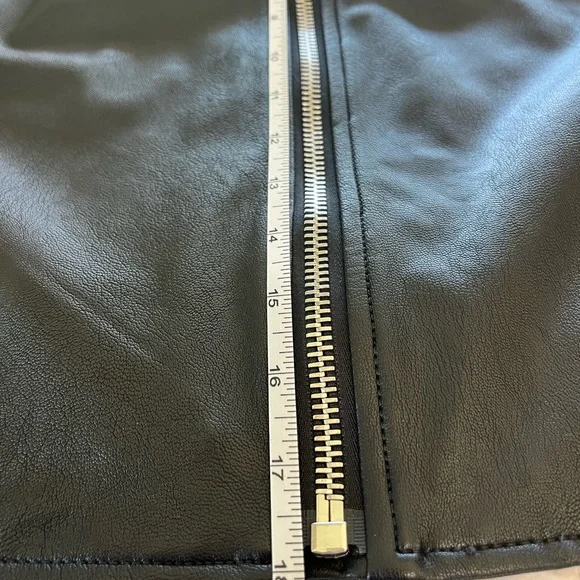 SPANX Black Leather Motorcycle Jacket with Zipper Closure- 2X - Picture 7 of 8